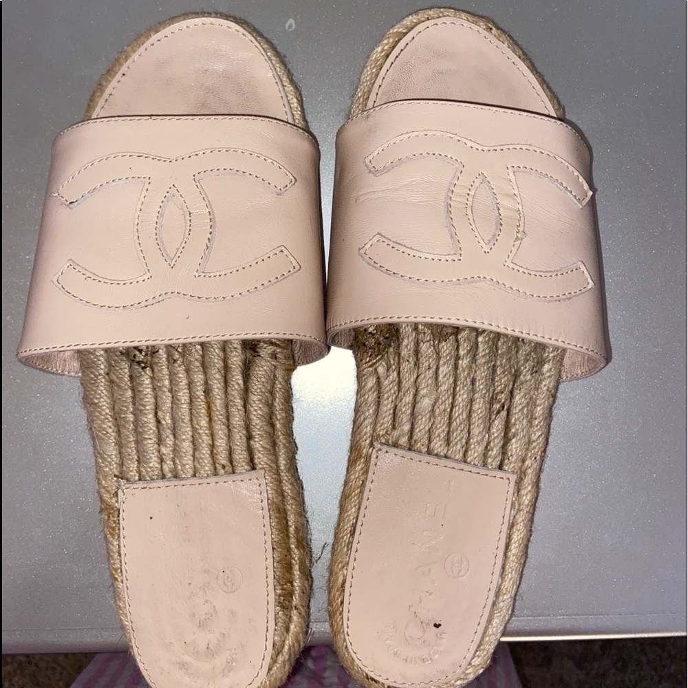100% AUTHENTIC CHANEL SLIDES 37